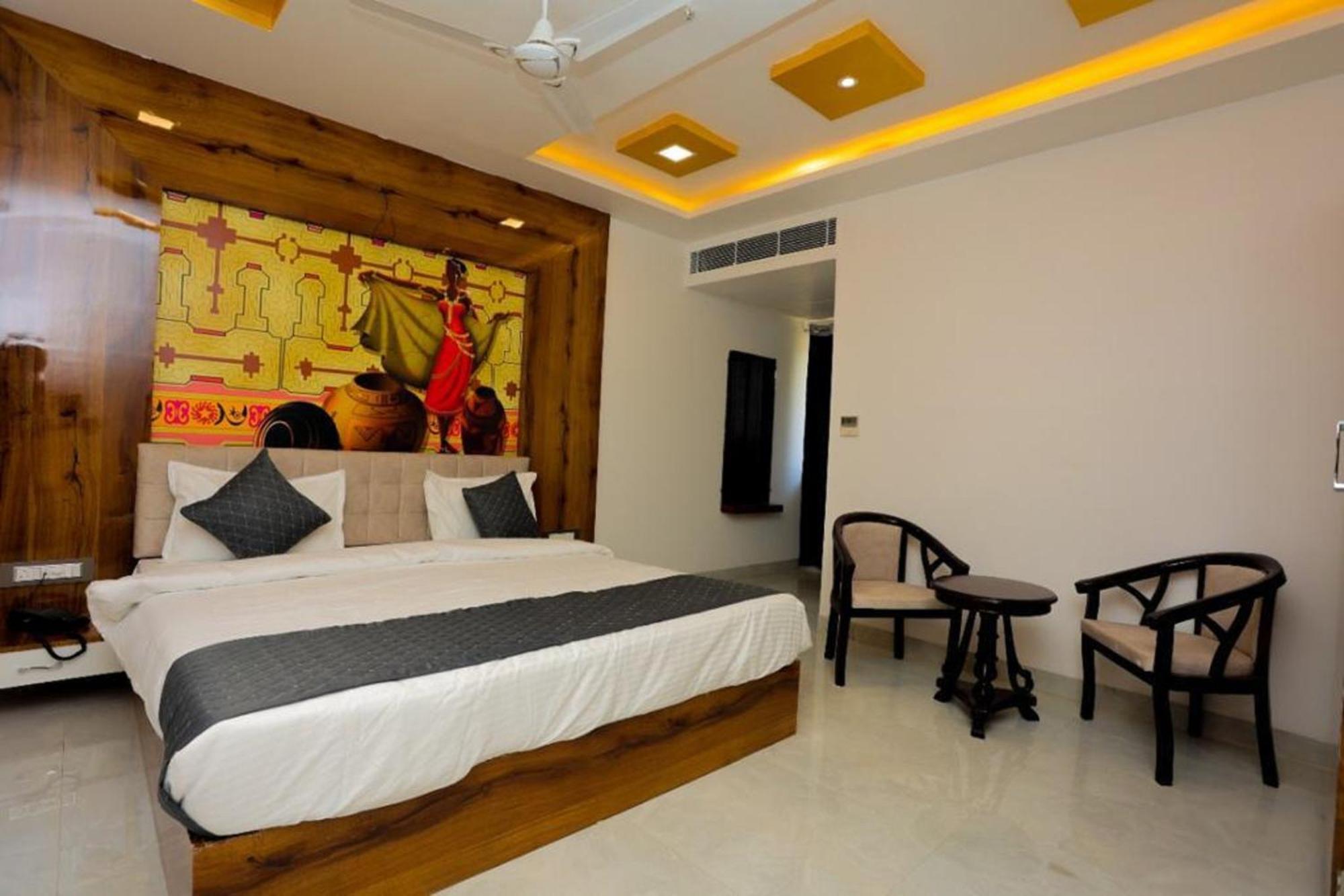 Hotel Eagle Inn Udaipur Extérieur photo
